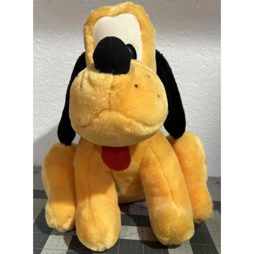 Walt Disney World Pluto Dog 9.5 in Plush Vintage 1980s Sitting Red Collar Puppy